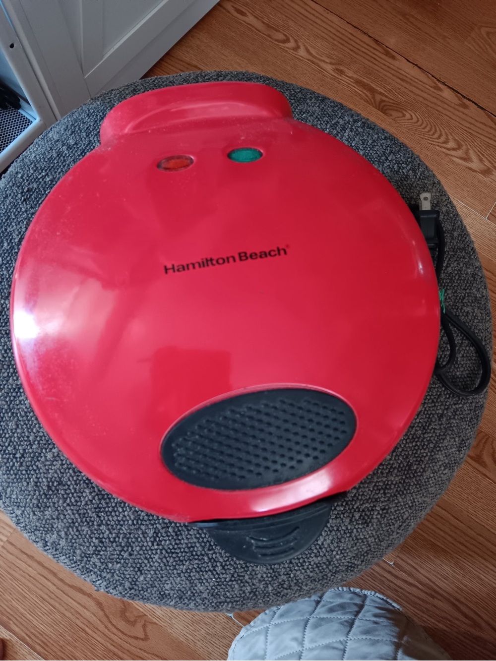 Hamilton Beach Red quesadilla maker Bottom Plate